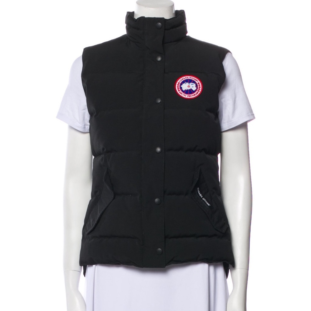 Canada goose vest size S